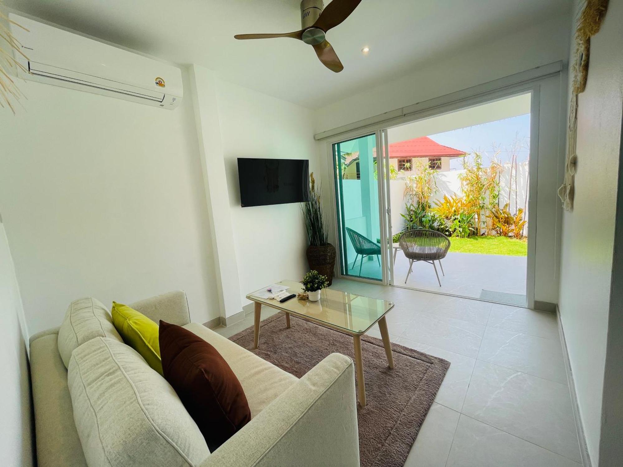Baan Saint-Tropez Seaview Villas Kata Beach Exterior foto